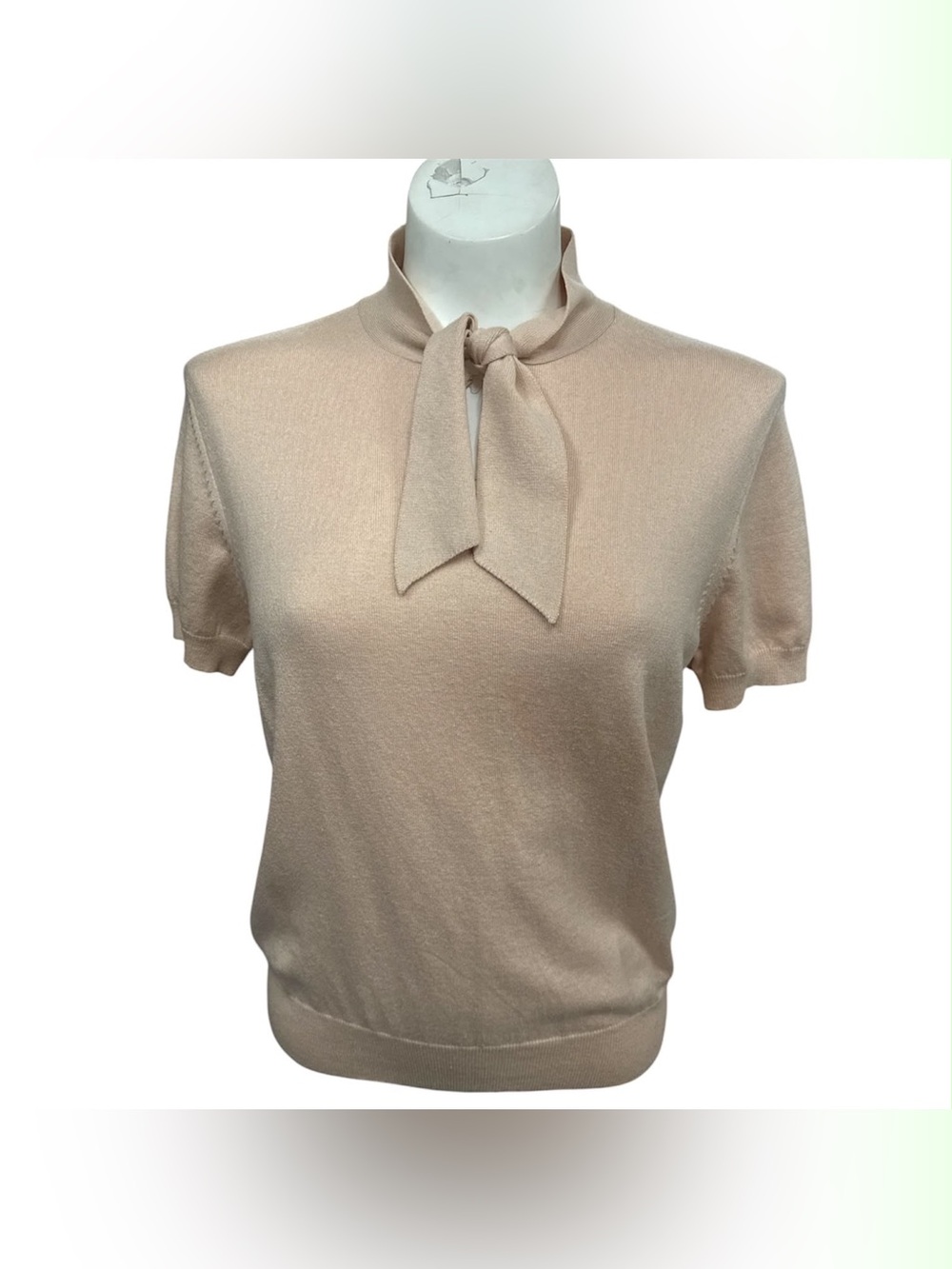 Jones New York Short-Sleeve Tie-Neck Top in Light Blush Size M